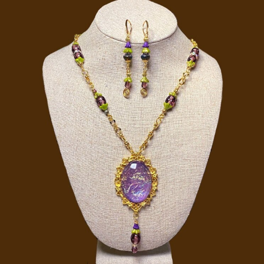 Purple And Green Necklace, Gold Plated Pewter, 08407, Pendant Mount ...